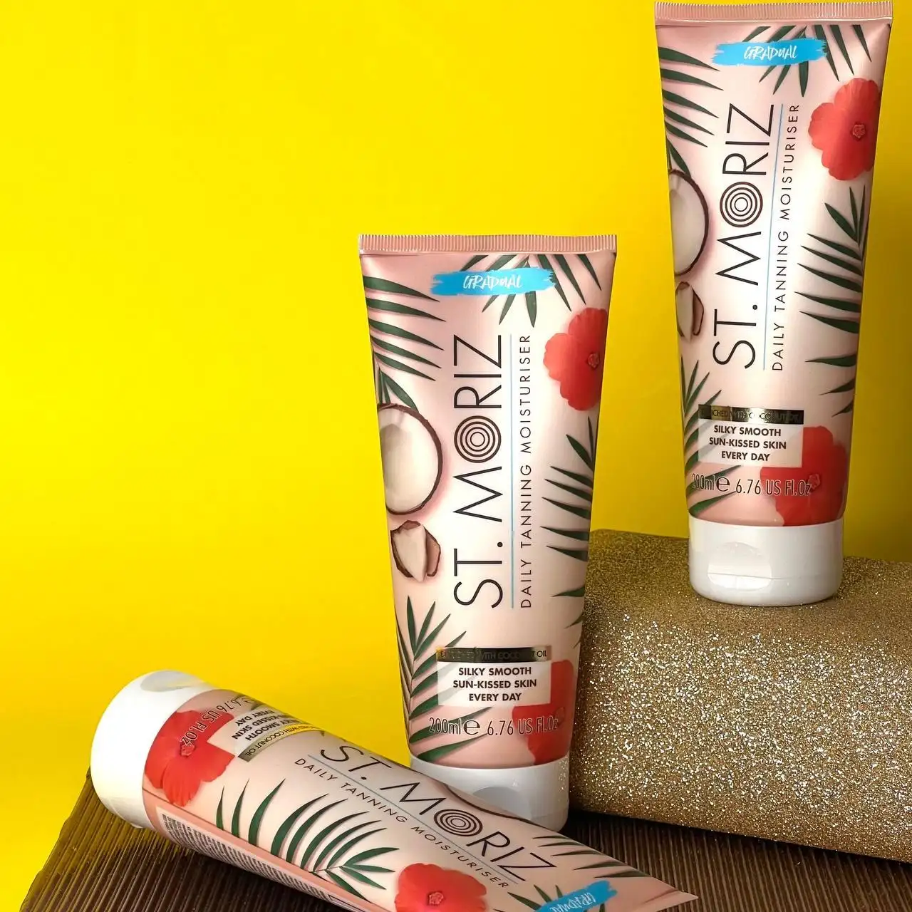 Зволожуючий лосьйон для поступової засмаги St.Moriz Coconut Daily Tanning Moisturiser 200мл - Зображення 1