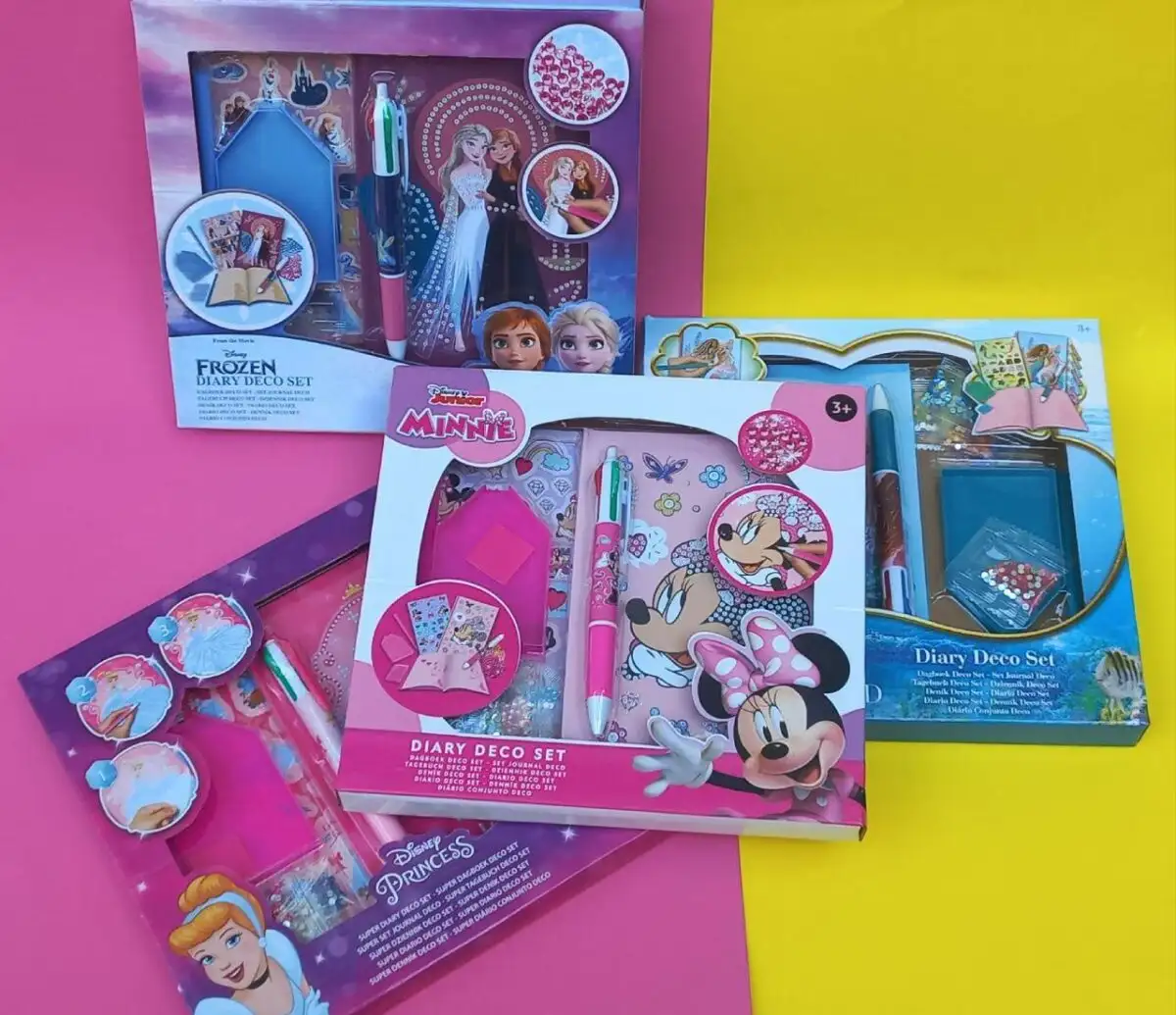 Набір з блокнотом Disney Frozen з ручкою та стразами - Зображення 2