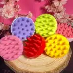 Щітка-масажер для шкіри голови силіконова з ручкою