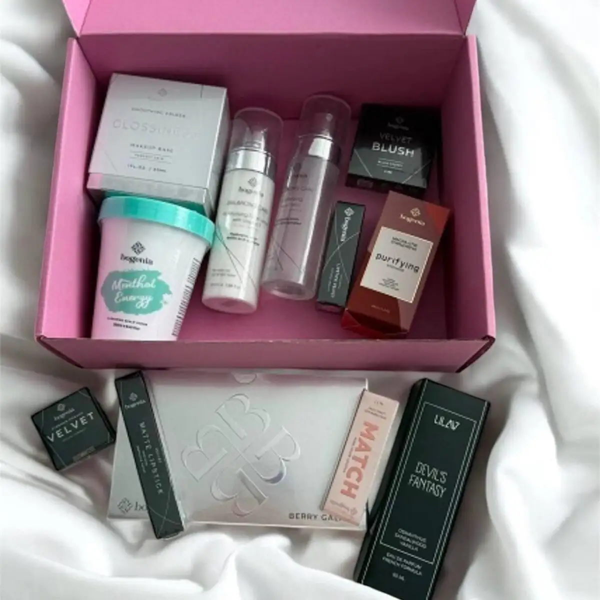 Подарунковий набір декоративної та доглядової косметики Bogenia Gift Box - Зображення 2